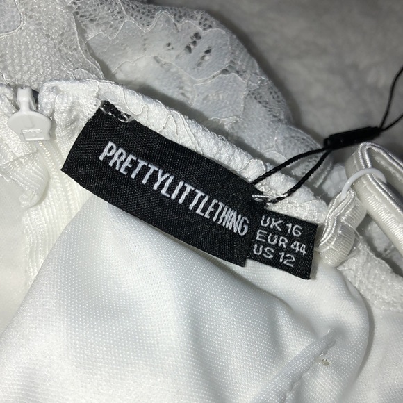 Pretty Little Thing PLT white satin lace body in dress - Picture 8 of 11